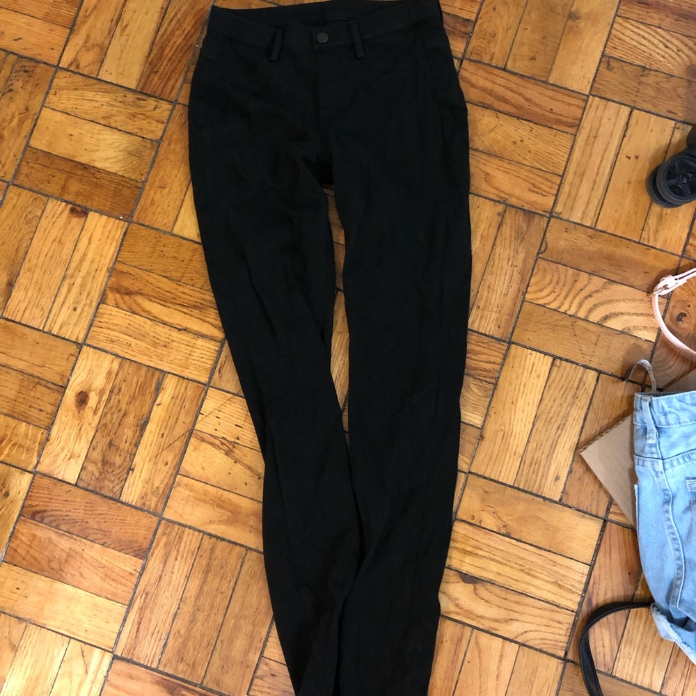 Black leggings